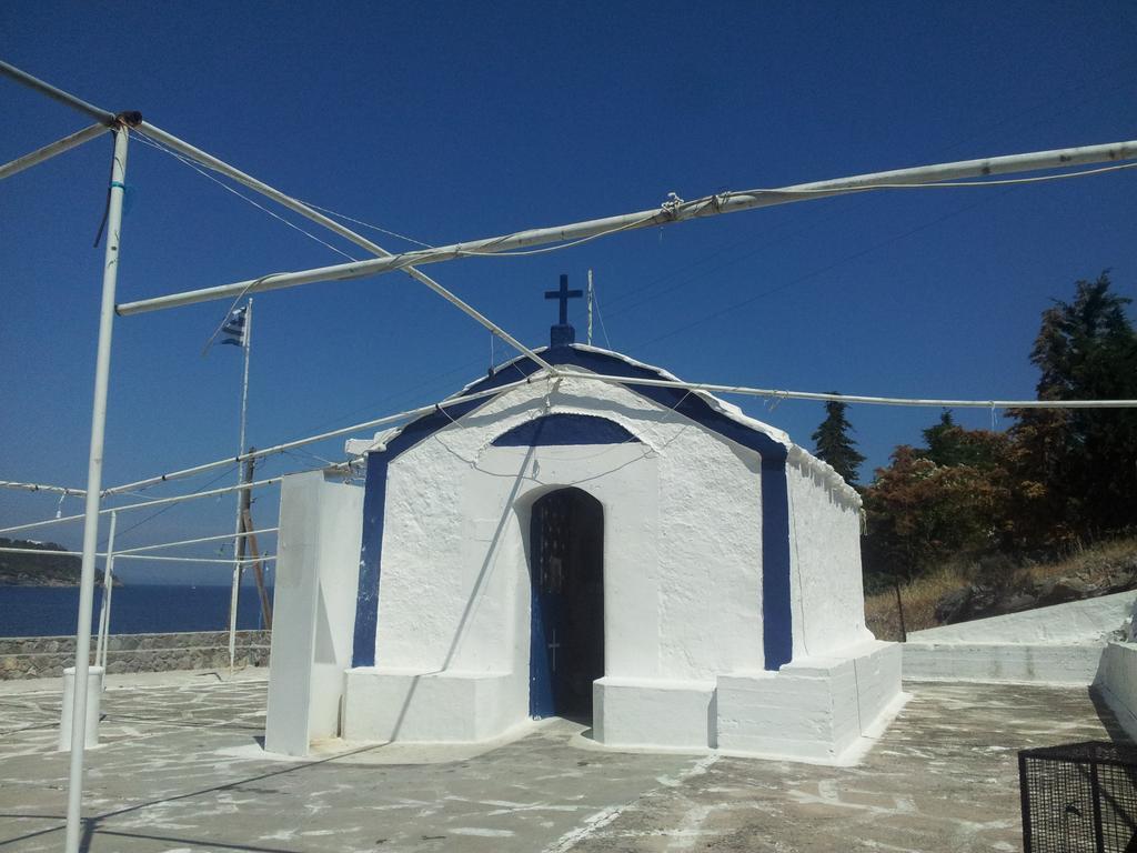 Pericles Studios Agia Marina  Экстерьер фото